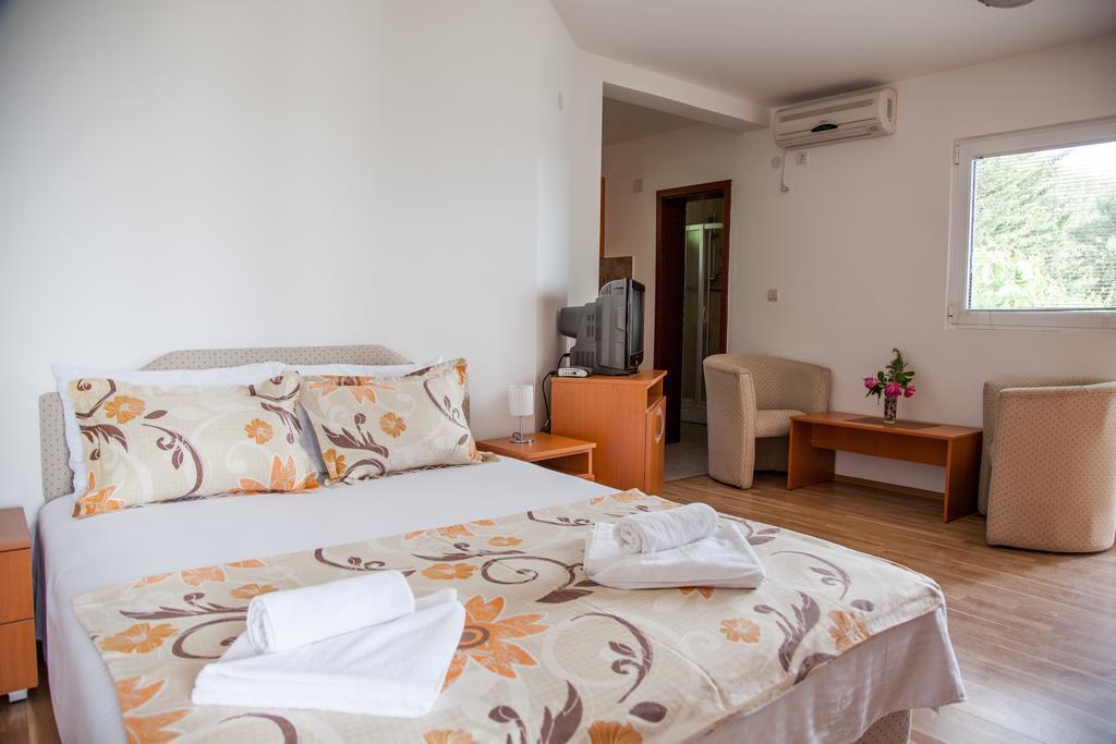 Panorama Apartments บุดวา ภายนอก รูปภาพ